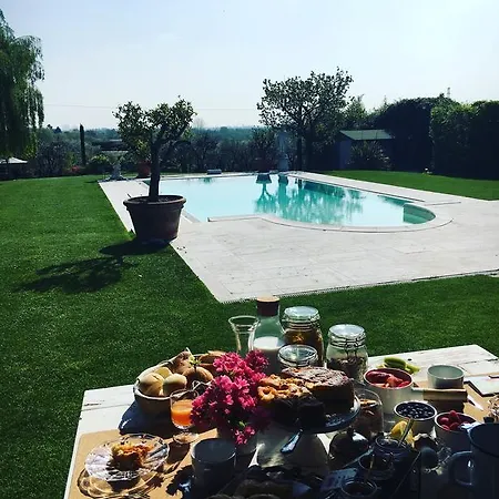 La Casa Dei Ciliegi ベッド・アンド・ブレックファスト *