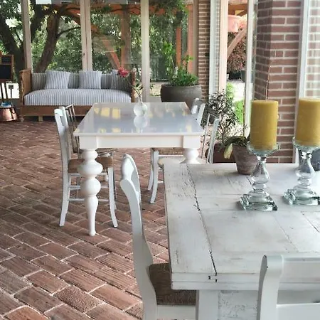 La Casa Dei Ciliegi 住宿加早餐酒店 马洛斯蒂卡